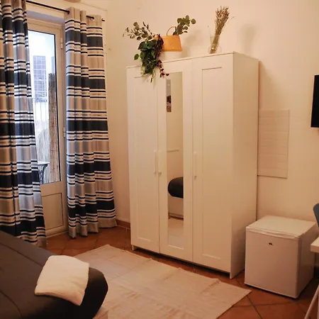 Le Finestre Su Ballaro Apartamento