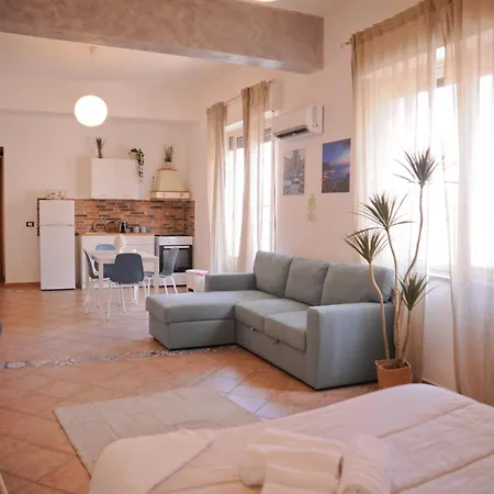 Le Finestre Su Ballaro *