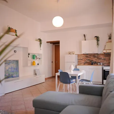 Le Finestre Su Ballaro Апартаменты